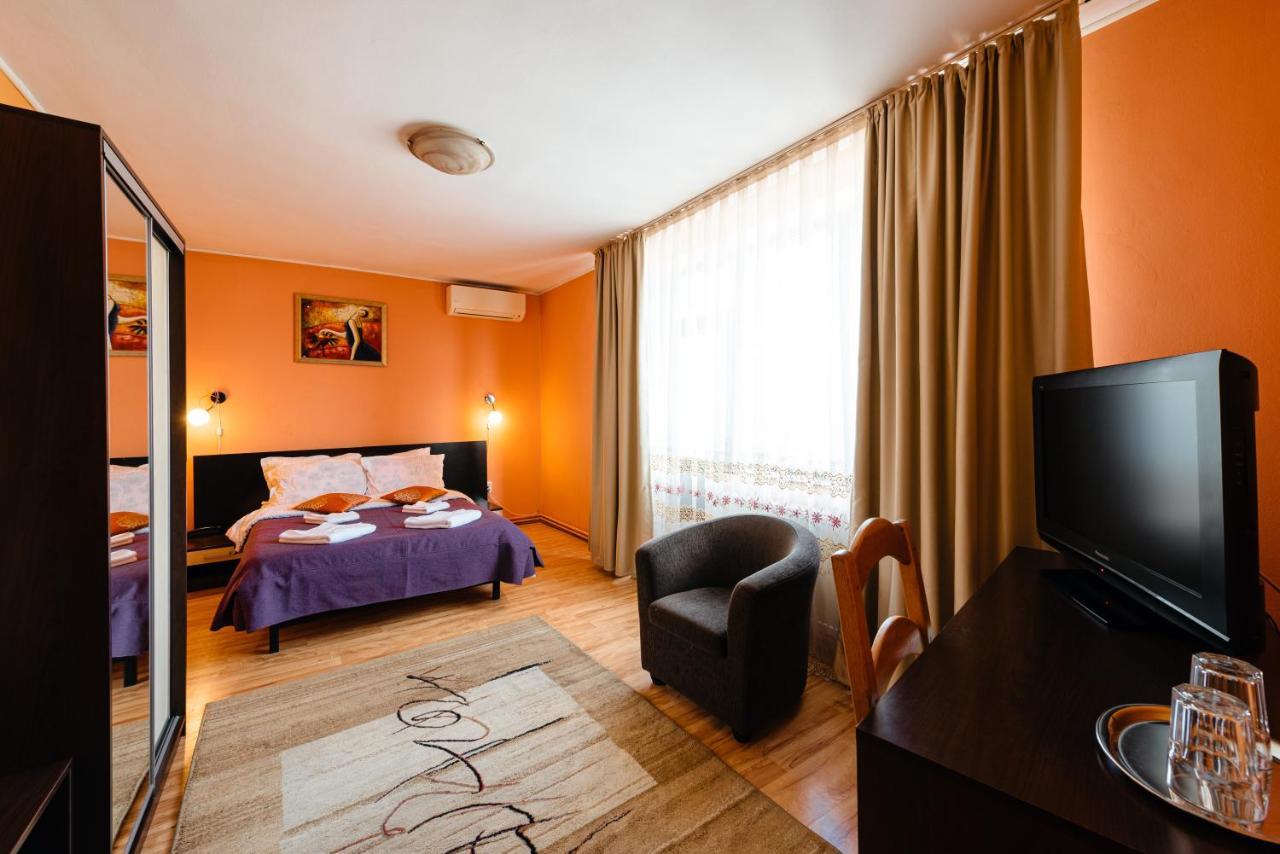 Pensiunea Casa Zanelor Floresti  Luaran gambar
